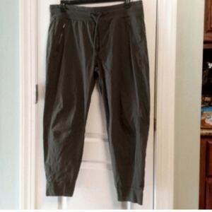 Athleta Trekkie North Jogger Pants Women's 16 Green Workout Casual Yoga EUC